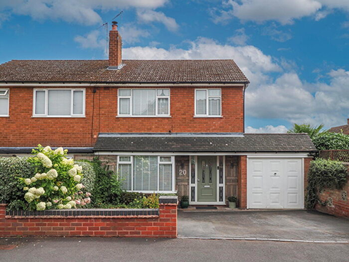 3 Bedroom Semi-Detached House For Sale In Wildacres, Wollaston, Stourbridge, West Midlands, DY8