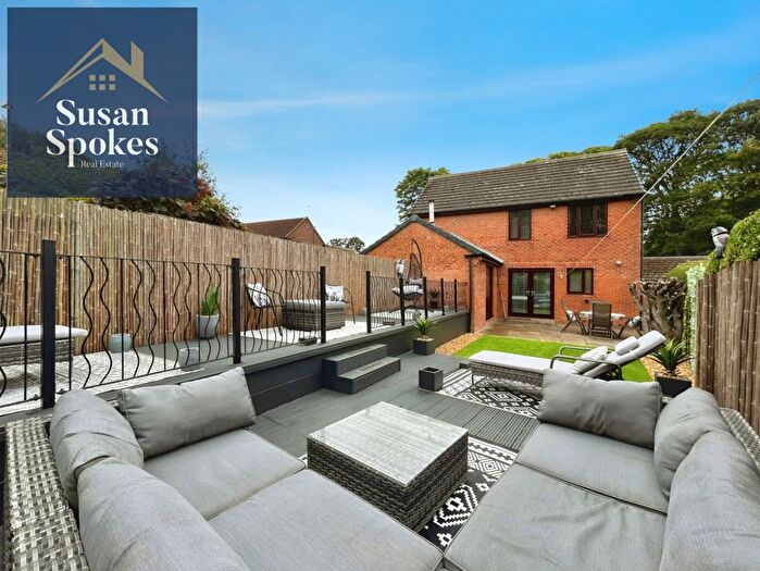 3 Bedroom Detached House For Sale In Parkshiel, South Shields, NE34