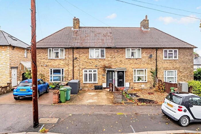 3 Bedroom Terraced House For Sale In Garendon Road, Morden, SM4