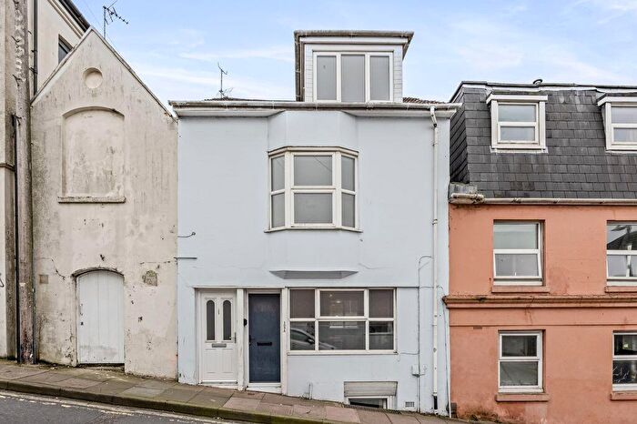 2 Bedroom Maisonette For Sale In Southover Street, Hanover, Brighton, BN2