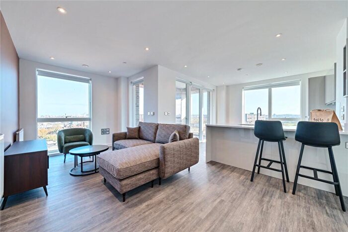 2 Bedroom Apartment To Rent In Thurlow Street, London, SE17