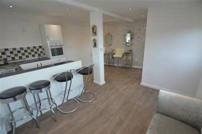 1 Bedroom Studio Flat To Rent In To The Rear Of William Street, Eckington, Sheffield, S21