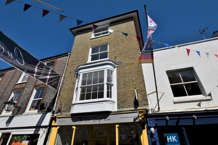 1 Bedroom Flat To Rent In High Street, Cowes, PO31