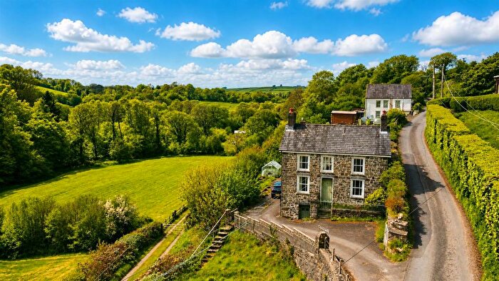 3 Bedroom Property For Sale In Cwrtnewydd, Llanybydder, SA40