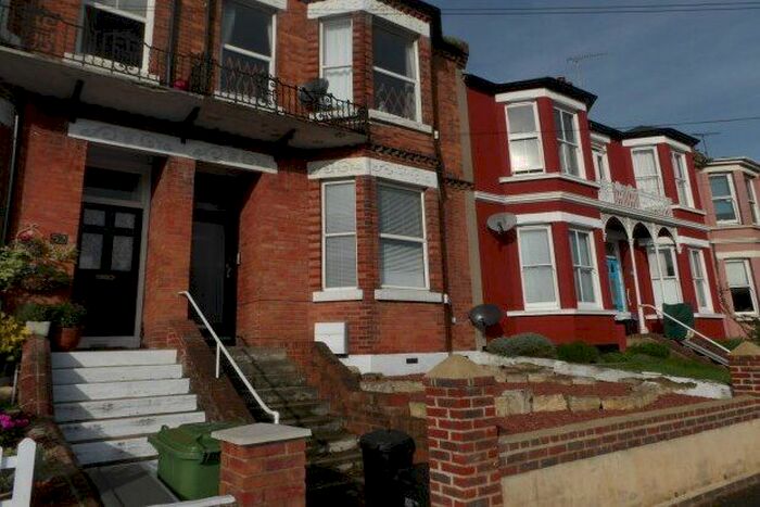 2 Bedroom Flat To Rent In Fort Road, Newhaven, BN9