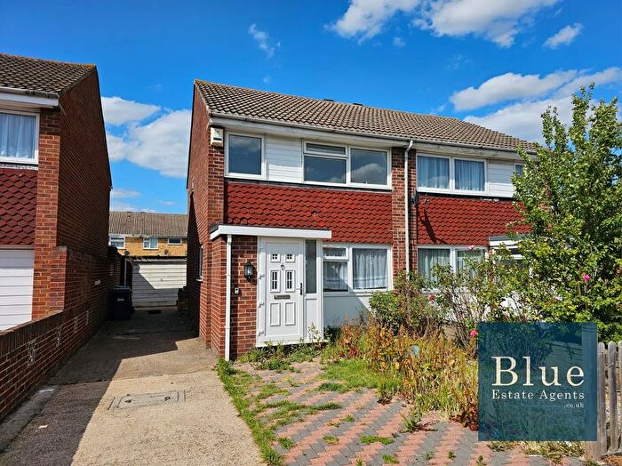 3 Bedroom Semi-Detached House To Rent In Sutton Road, Hounslow, TW5