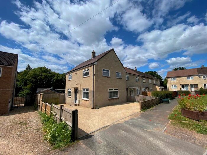 3 Bedroom End Of Terrace House To Rent In Milford Avenue, Wick, Bristol, BS30