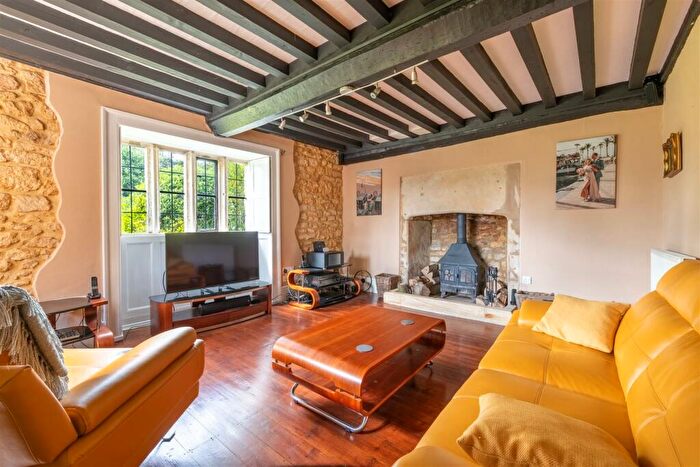 7 Bedroom Detached House For Sale In Old Sandpits House Near Broadwindsor, Beaminster, DT8