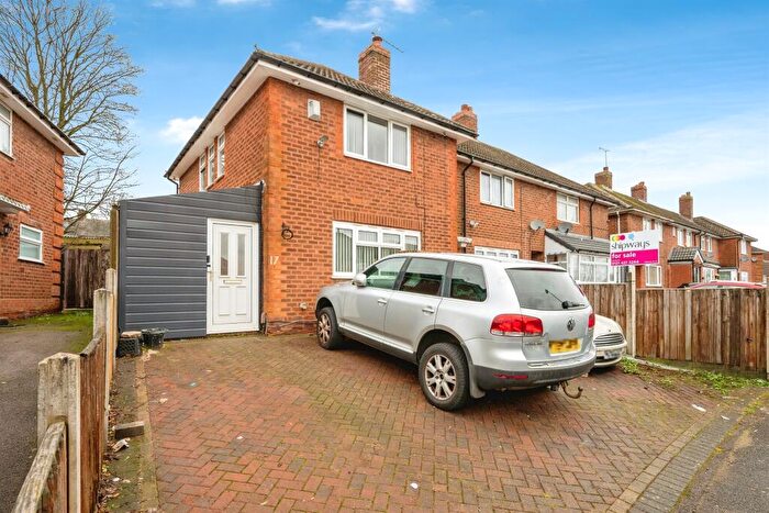 3 Bedroom End Of Terrace House For Sale In Silverton Crescent, Birmingham, B13