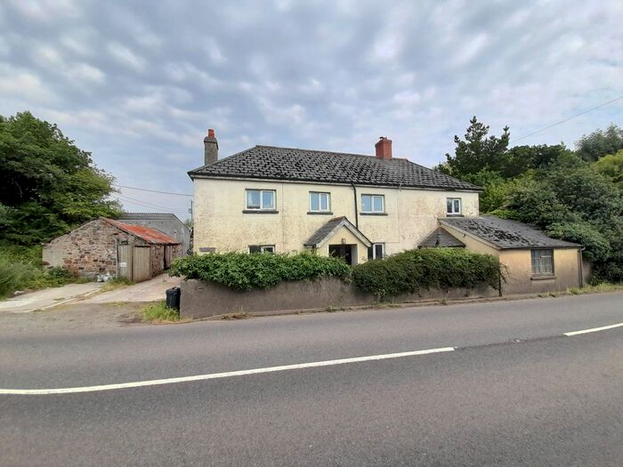 4 Bedroom Detached House For Sale In St. Giles-On-The-Heath, Launceston, PL15