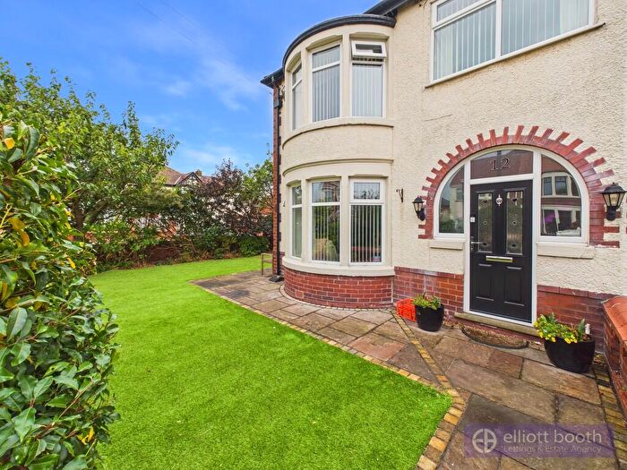 4 Bedroom End Of Terrace House For Sale In Roseacre, Blackpool, FY4
