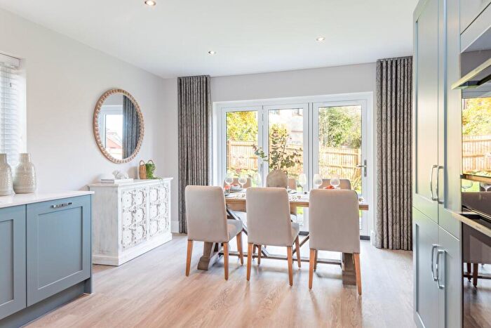 3 Bedroom Detached Bungalow For Sale In Ringwood Road, Alderholt, Fordingbridge, SP6