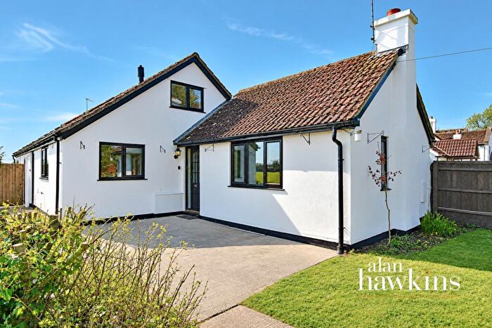 1 Bedroom Semi Detached House To Rent In Olive Mead Lane, Dauntsey, SN15