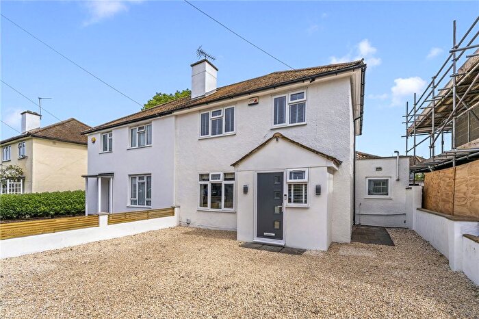 4 Bedroom Semi-Detached House For Sale In Hanworth Road, Hampton Hill, TW12
