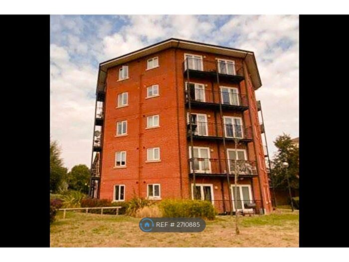 2 Bedroom Flat To Rent In John Dyde Close, Bishop's Stortford, CM23