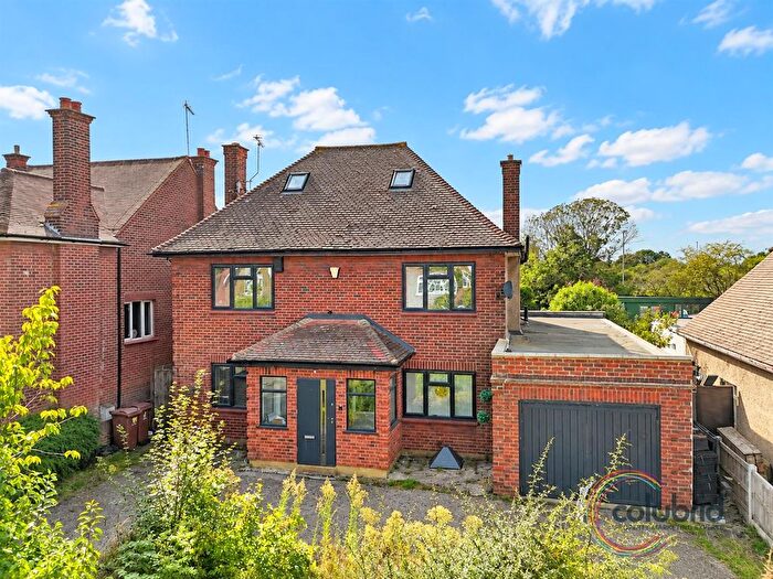 6 Bedroom Detached House For Sale In Park Road, Stanford-Le-Hope, SS17