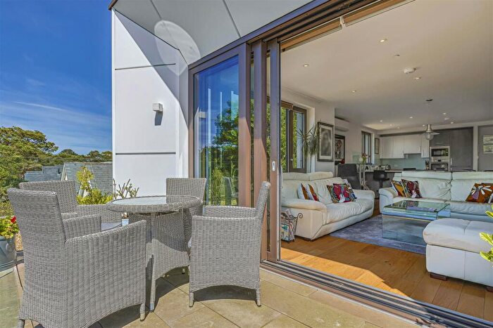 2 Bedroom Retirement Property For Sale In Flaghead Road, Canford Cliffs, Poole, Dorset, BH13