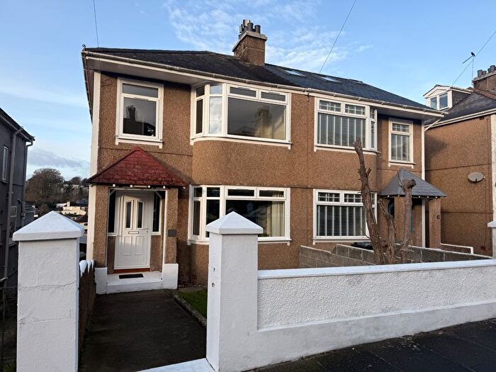 3 Bedroom Semi Detached House For Sale In Efford Crescent, Plymouth, PL3