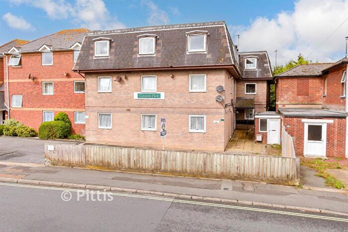 2 Bedroom Flat For Sale In Flat, Conistan Park, Shanklin, Isle Of Wight, PO37
