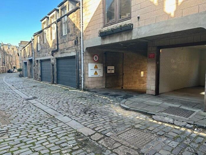 Garage / Parking To Rent In Atholl Crescent Lane Garage, West End, Edinburgh, EH3