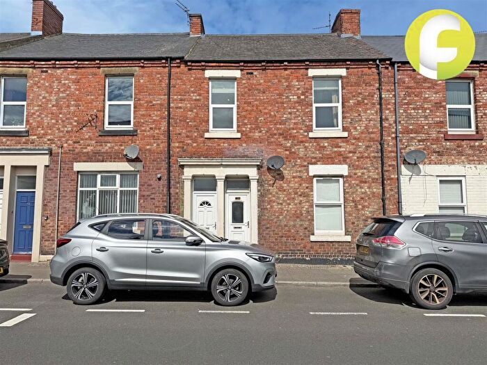 3 Bedroom Flat For Sale In Howdon Road, North Shields, NE29