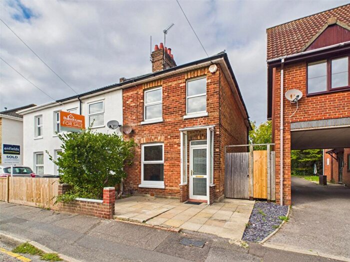3 Bedroom End Of Terrace House For Sale In Tower Road, Bournemouth, Dorset, BH1