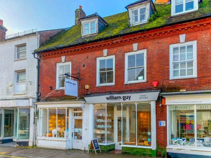 3 Bedroom Maisonette To Rent In High Street, Ringwood, Dorset, BH24