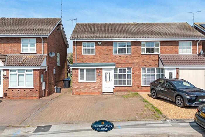 3 Bedroom Semi-Detached House For Sale In Willowbrook Road, Wolston, Coventry, CV8