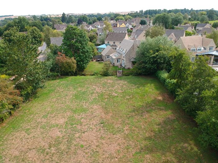 3 Bedroom Detached House For Sale In Littlebrook Meadow, Shipton-Under-Wychwood, Chipping Norton, OX7