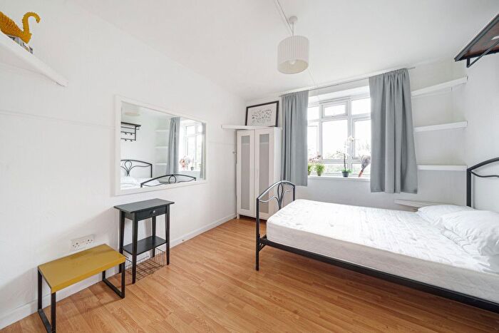 2 Bedroom Flat For Sale In Holderness House, Champion Hill, Camberwell, SE5