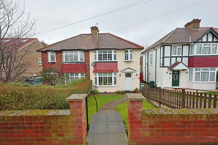 3 Bedroom Semi-Detached House For Sale In Farm Road, Edgware, HA8