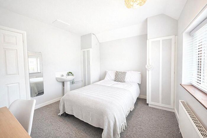 5 Bedroom Semi-Detached House To Rent In Hornby Road, Brighton, BN2