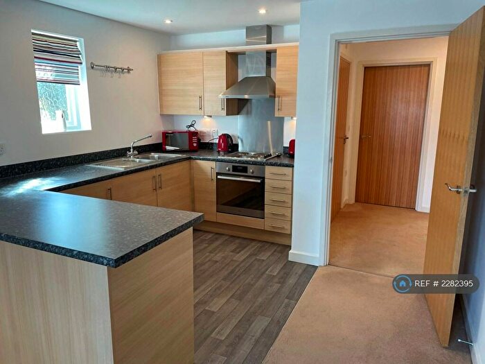 2 Bedroom Flat To Rent In Bridport House, Gosport, PO12