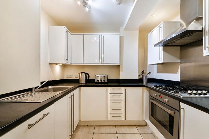 1 Bedroom Property To Rent In Walton Road, West Molesey, KT8