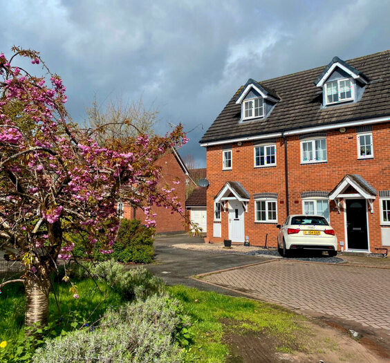 3 Bedroom Semi-Detached House To Rent In Pickering Way, Nantwich, Cheshire, CW5