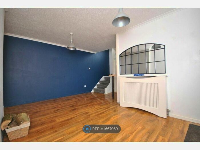 1 Bedroom Semi-Detached House To Rent In Bubwith Close, Chard, TA20