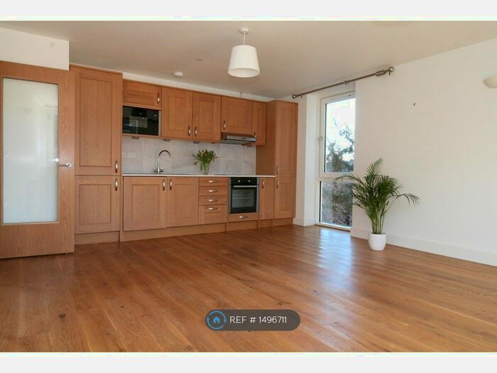 1 Bedroom Flat To Rent In St. Stephen Martyr, Bournemouth, BH2