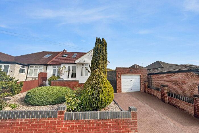 4 Bedroom Bungalow For Sale In Selborne Avenue, Bexley, Kent, DA5