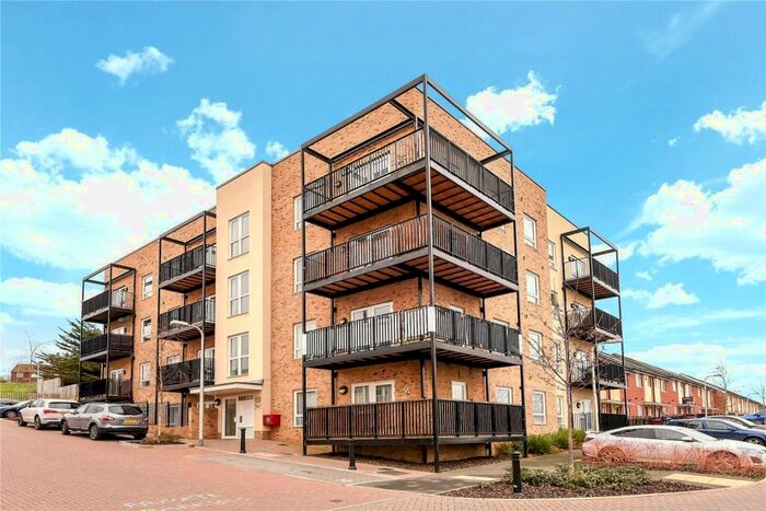 1 Bedroom Apartment To Rent In Deveron Drive, Tilehurst, Reading, Berkshire, RG30