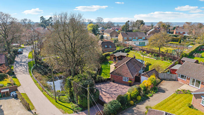 3 Bedroom Detached Bungalow For Sale In Kiln Lane, Lacey Green, Princes Risborough, Buckinghamshire, HP27