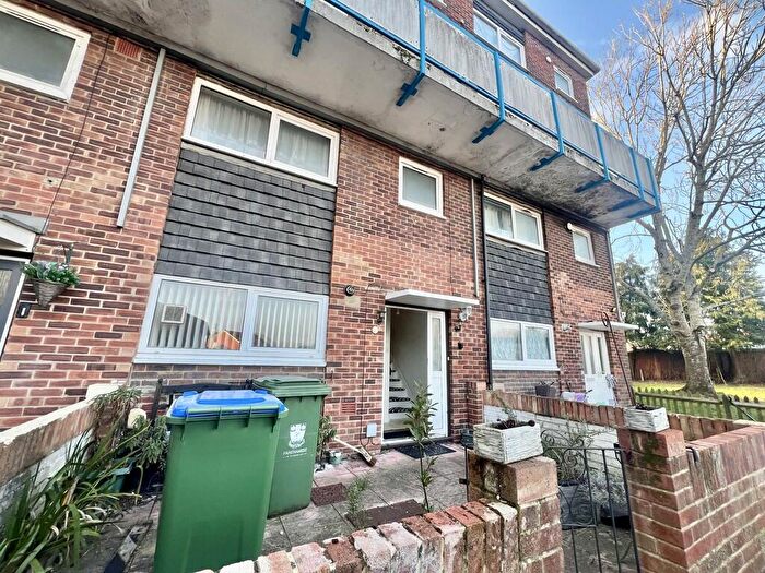 2 Bedroom Maisonette To Rent In Nashe Way, Fareham, PO15
