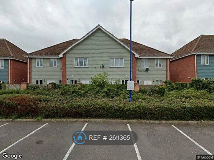 2 Bedroom Terraced House To Rent In Meadow Close, Bridgwater, TA6