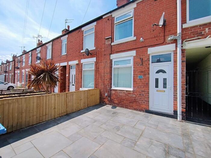 2 Bedroom Terraced House To Rent In Gateford Road, Worksop, S81