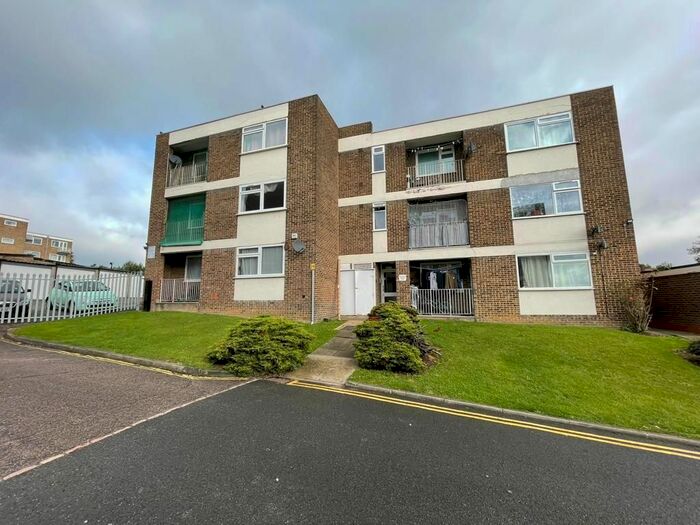 2 Bedroom Flat To Rent In Atherton Heights, Wembley, HA0