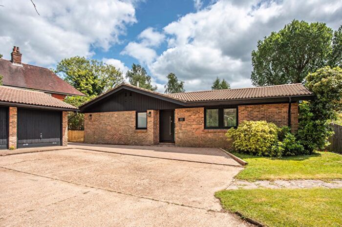 4 Bedroom Detached Bungalow For Sale In High Street, Buxted, TN22