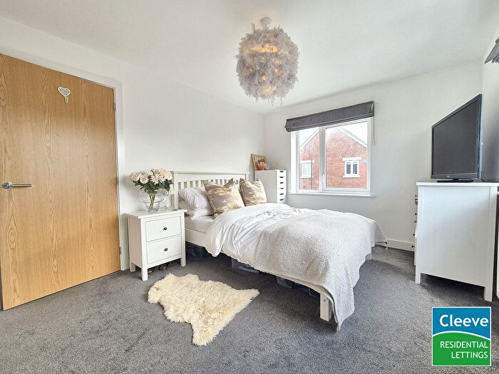 1 Bedroom Flat To Rent In Harrow Drive, Bishops Cleeve, Cheltenham, GL52