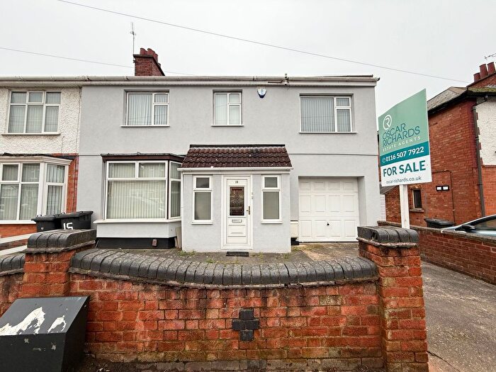 4 Bedroom Semi-Detached House For Sale In Sherwood Street, Leicester, LE5