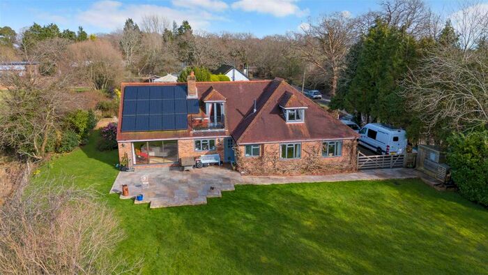 4 Bedroom Detached House For Sale In St. Helena Lane, Plumpton Green, Lewes, BN7