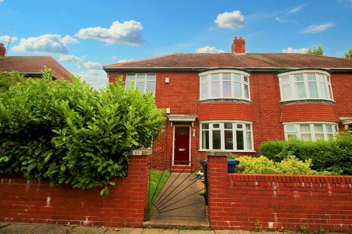 2 Bedroom Flat To Rent In Linthorpe Road, Gosforth, Newcastle Upon Tyne, Tyne And Wear, NE3