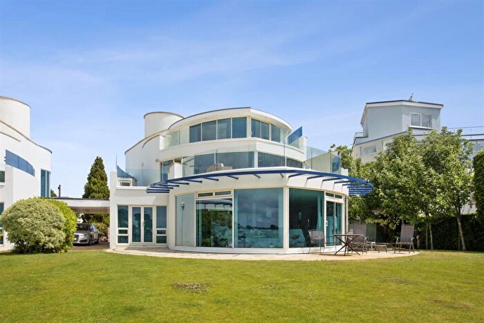 3 Bedroom Apartment For Sale In Salterns Way, Poole, BH14